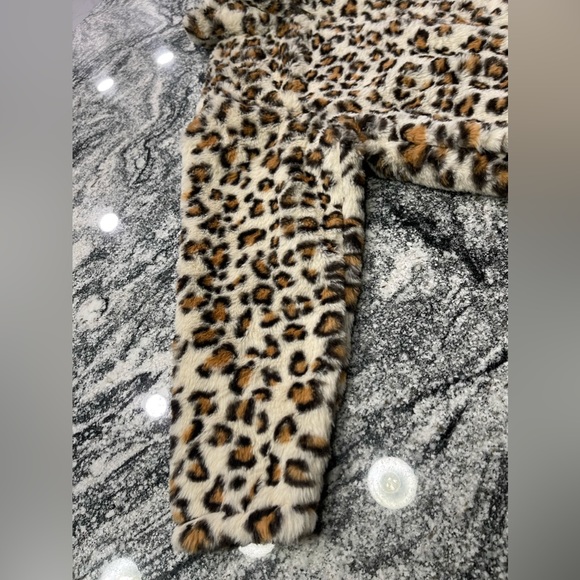 Victoria’s Secret Know One Cares Faux Fur Bomber Jacket - Picture 10 of 13